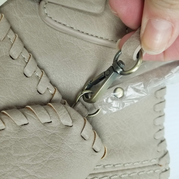 Vegan Leather Antik Kraft Handbag NWT - Picture 6 of 14